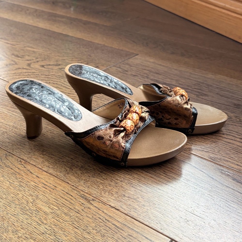 Elegant Brown Women's Heels